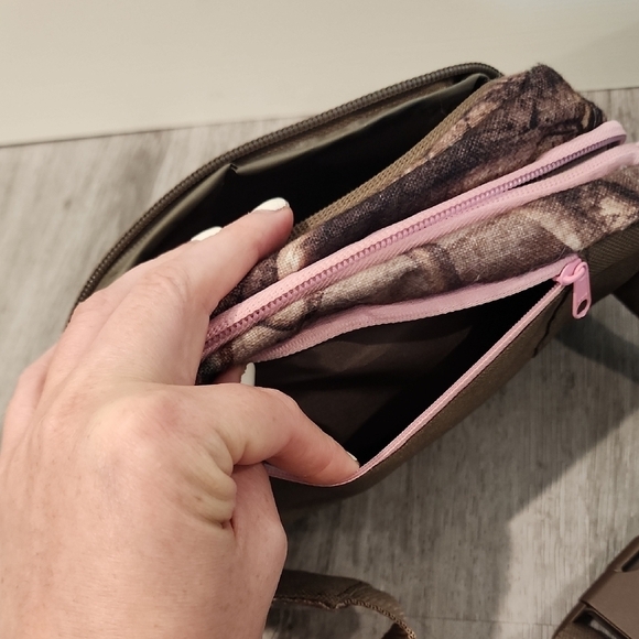 Women's Camouflage Mini Bag - Pink and Brown - Picture 5 of 15